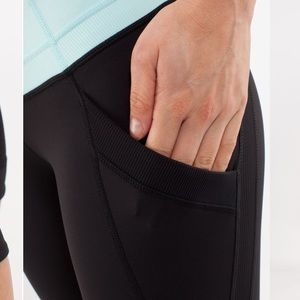 Lululemon Chase Me Crop